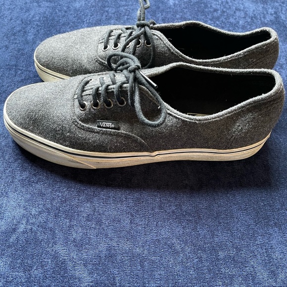 🌟🌟 HP 🌟💫 Vans Gray Tweed Sneaker - Picture 3 of 8